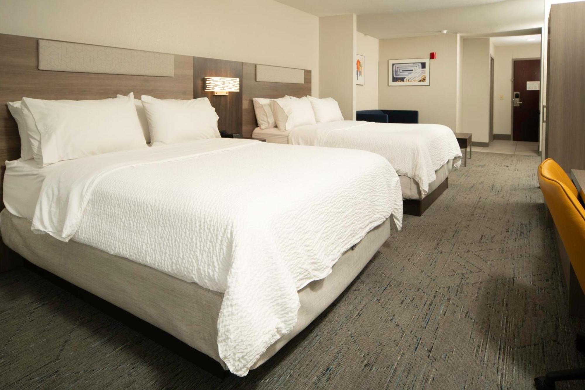 Holiday Inn Express Hotel & Suites St. Charles By Ihg Saint Charles Exterior photo